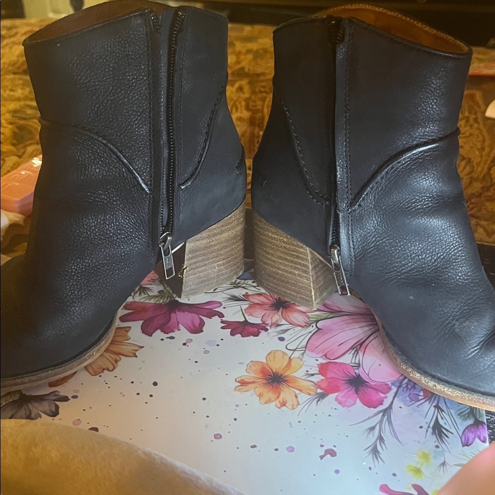 UGG Black Leather Ankle Boots - Picture 11 of 11